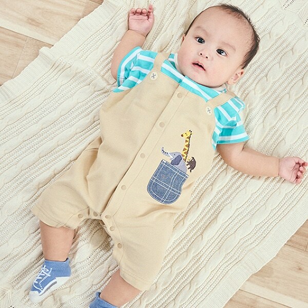 ポケットからアニマル半袖カバーオール