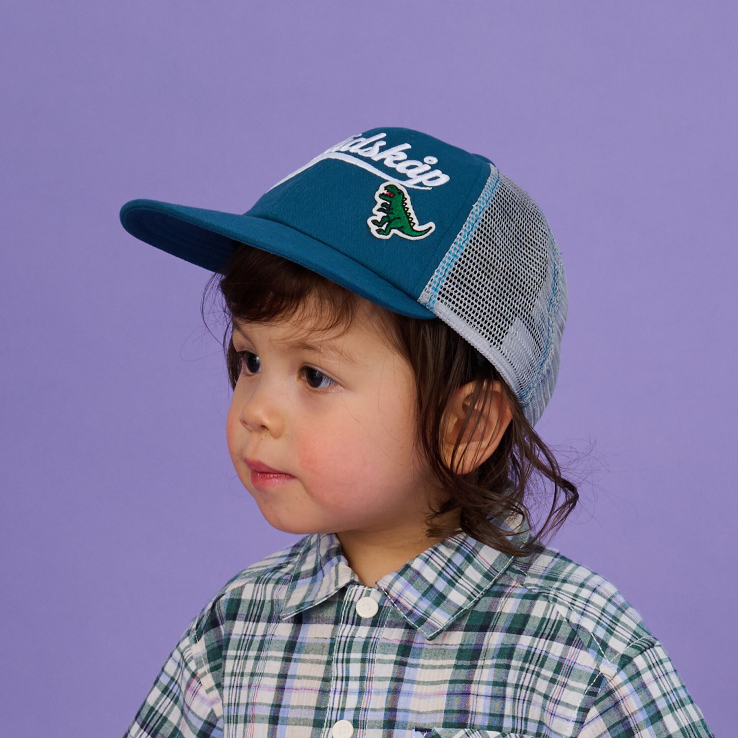 ロゴ刺しゅうメッシュキャップ