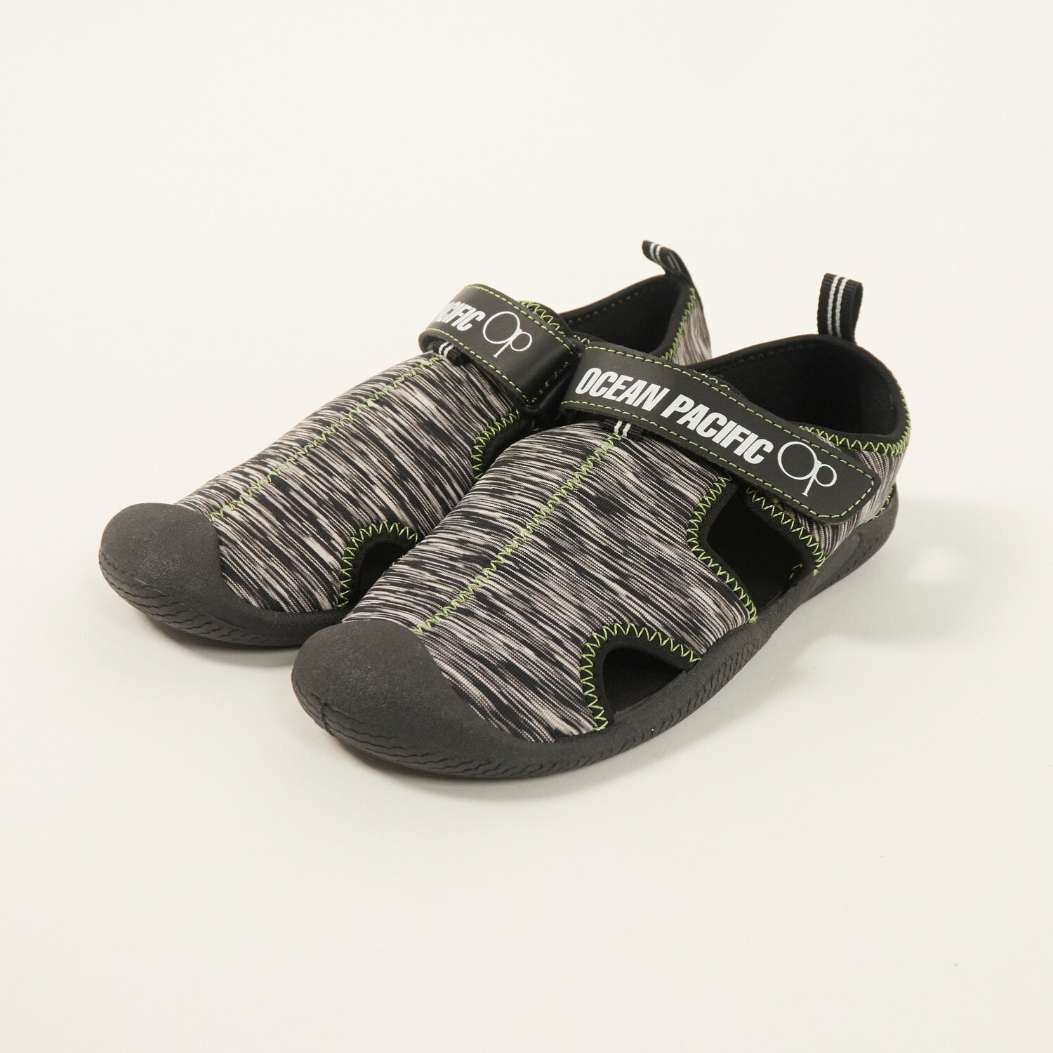 アクアシューズ