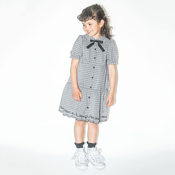 裾ロゴ衿つきティアードワンピース