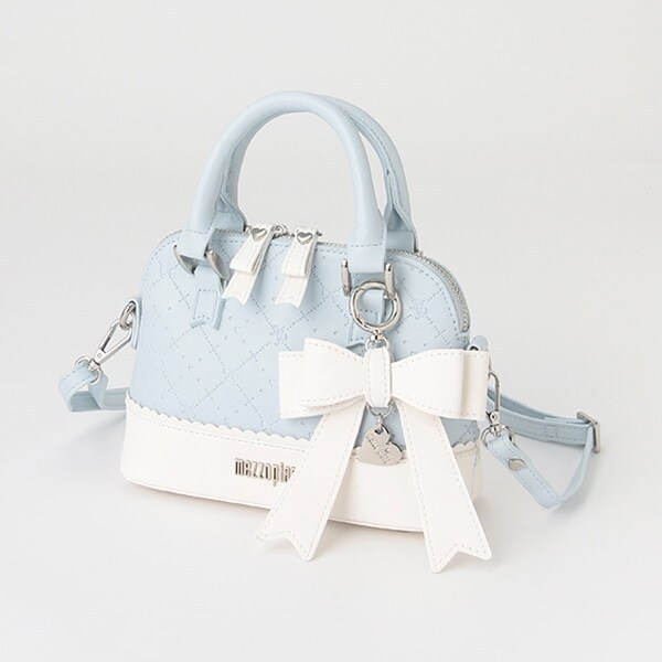 リボンチャームつき　モノグラムボストンショルダーバッグ