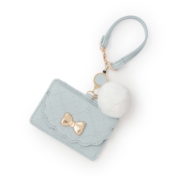 モノグラム柄型押し　パスケース　ポンポンつき