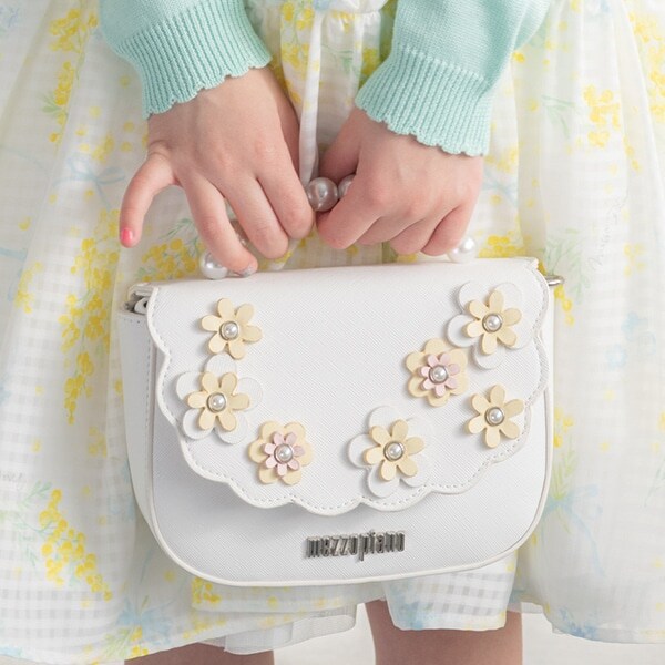 お花　パールハンドバッグ