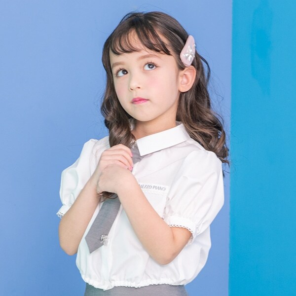 ネクタイつき　半袖シャツ