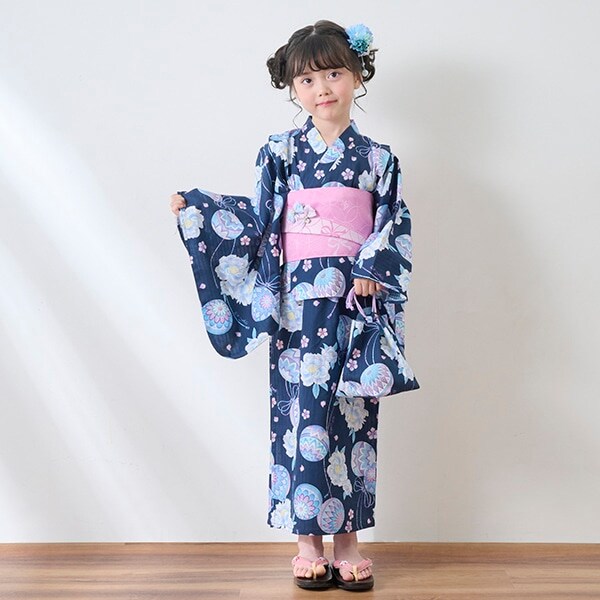 手毬フラワー柄　浴衣