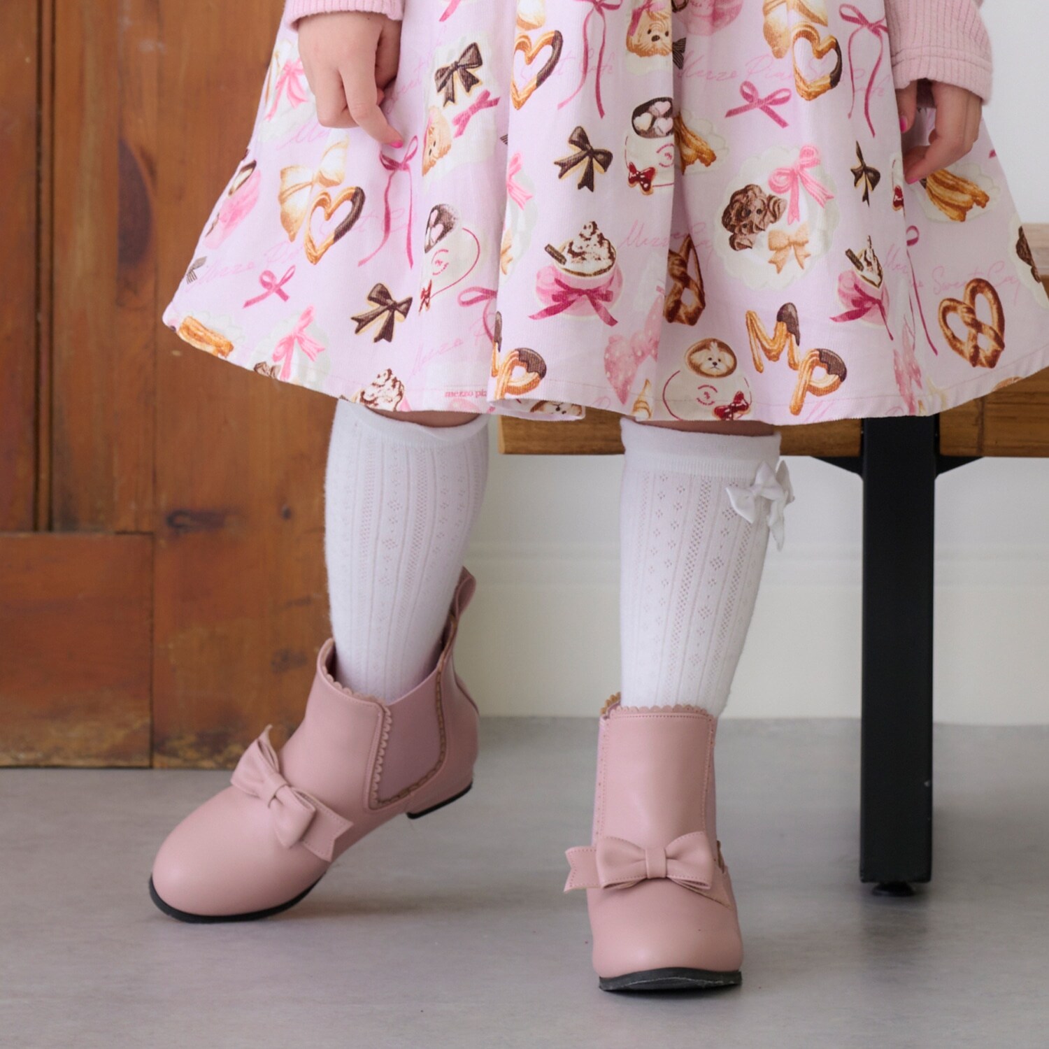 リボン　サイドゴアブーツ