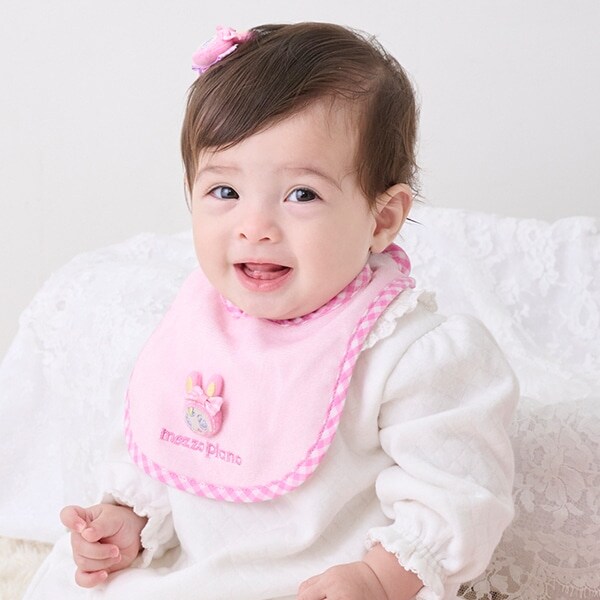 ベビーベリエちゃんモチーフつき　スタイ