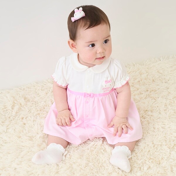 ウサギマスコットつきスカート半袖ロンパース