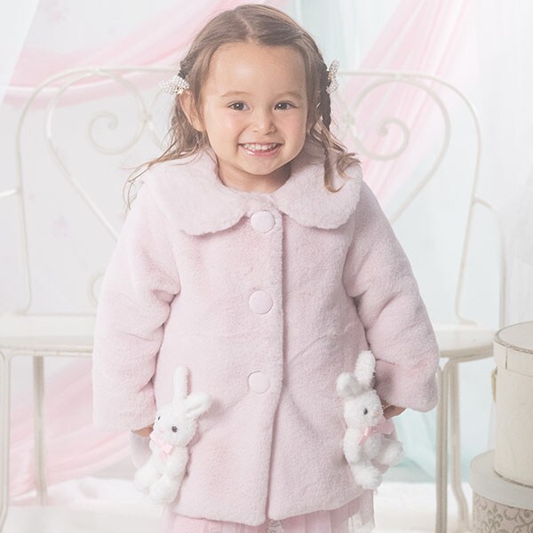 うさぎぬいぐるみつき　フェイクファーコート