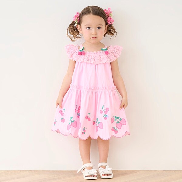 いちご刺しゅうワンピース