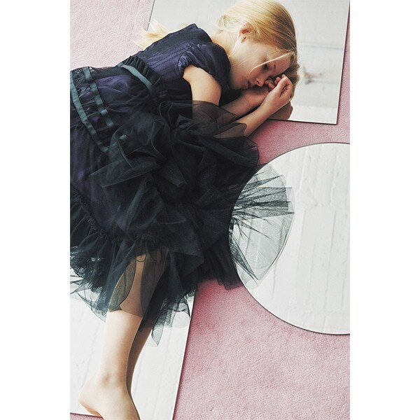 バラ刺しゅう重ねチュールドレス