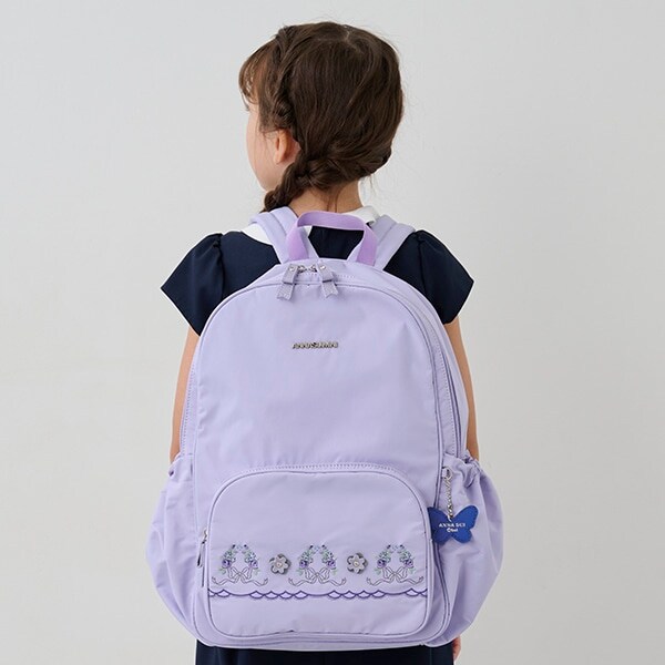 お花リース刺しゅうリュック