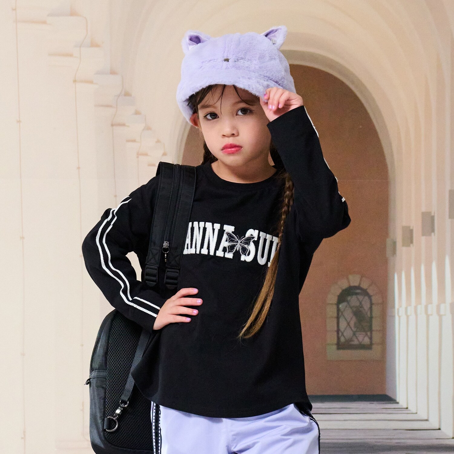 ロゴ刺しゅう長袖Tシャツ