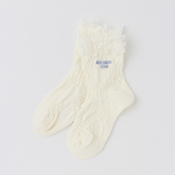 【人気商品再入荷】【直営店で取り扱い無し】花レースバラ柄クルーソックス【日本製】
