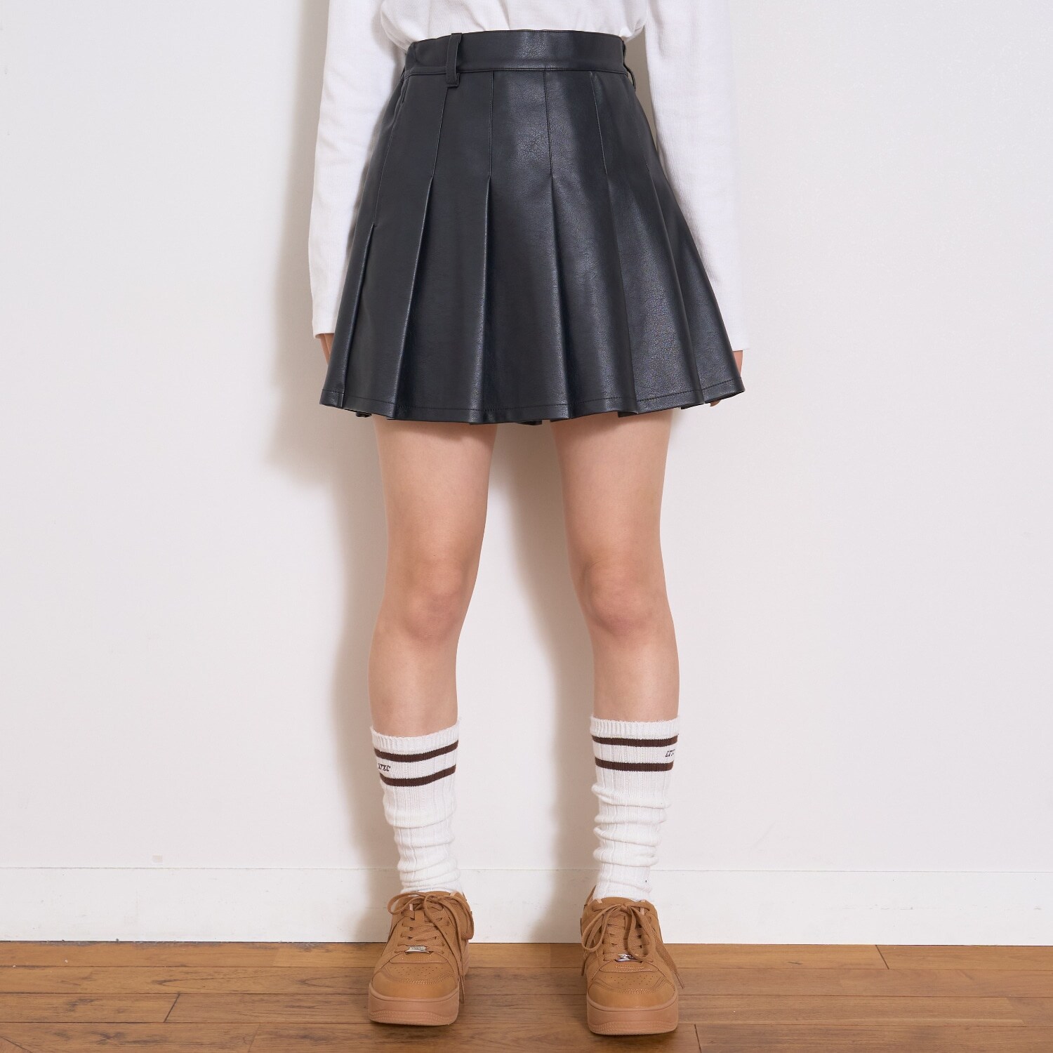 【LTXC】合皮プリーツスカート