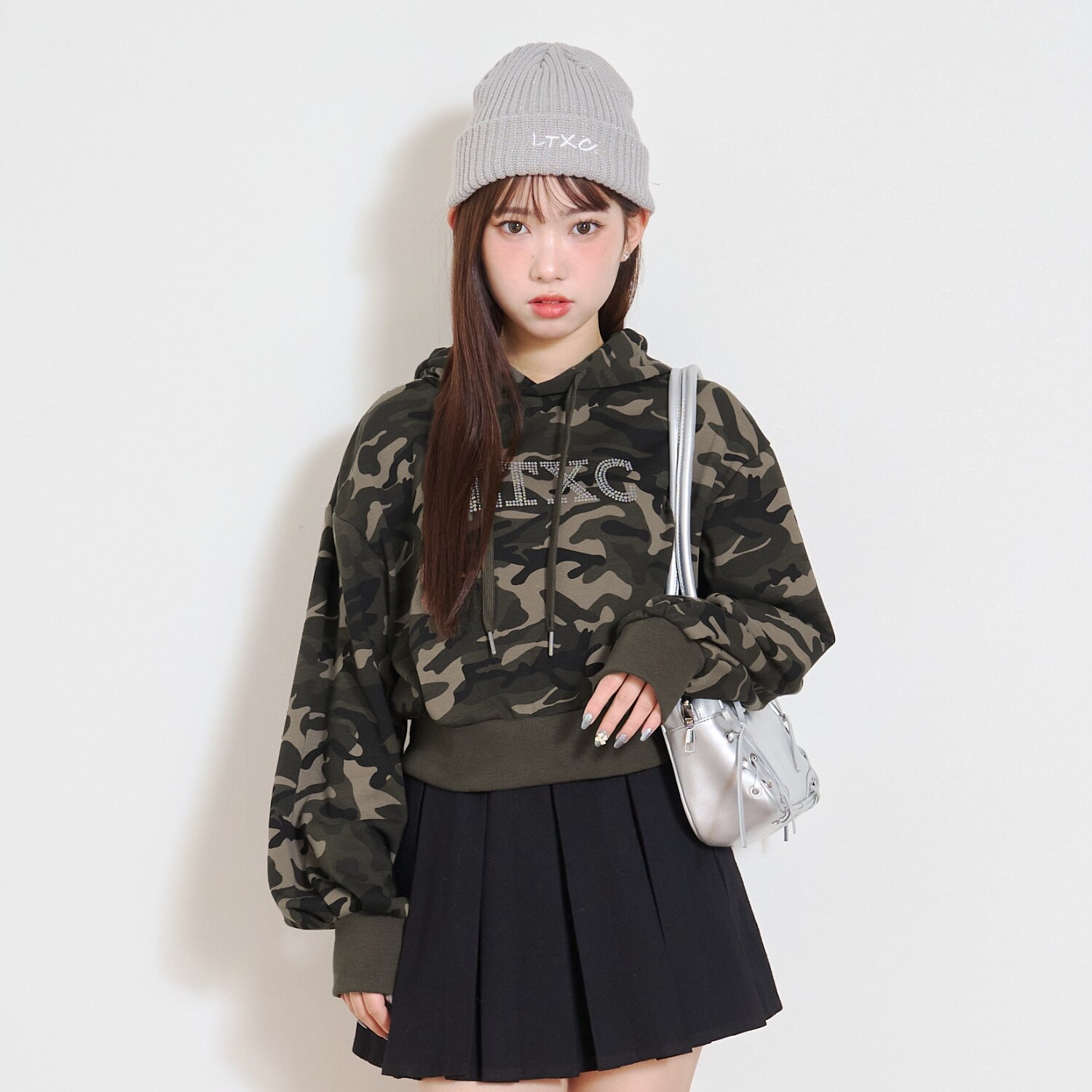 【LTXC】裏シャギークロップドパーカー