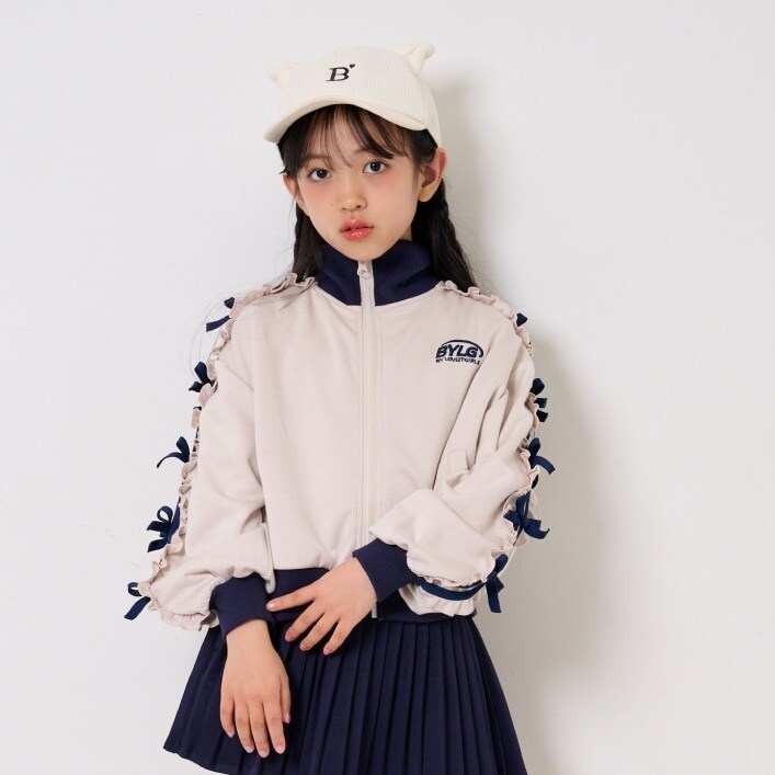 トラックジャケット