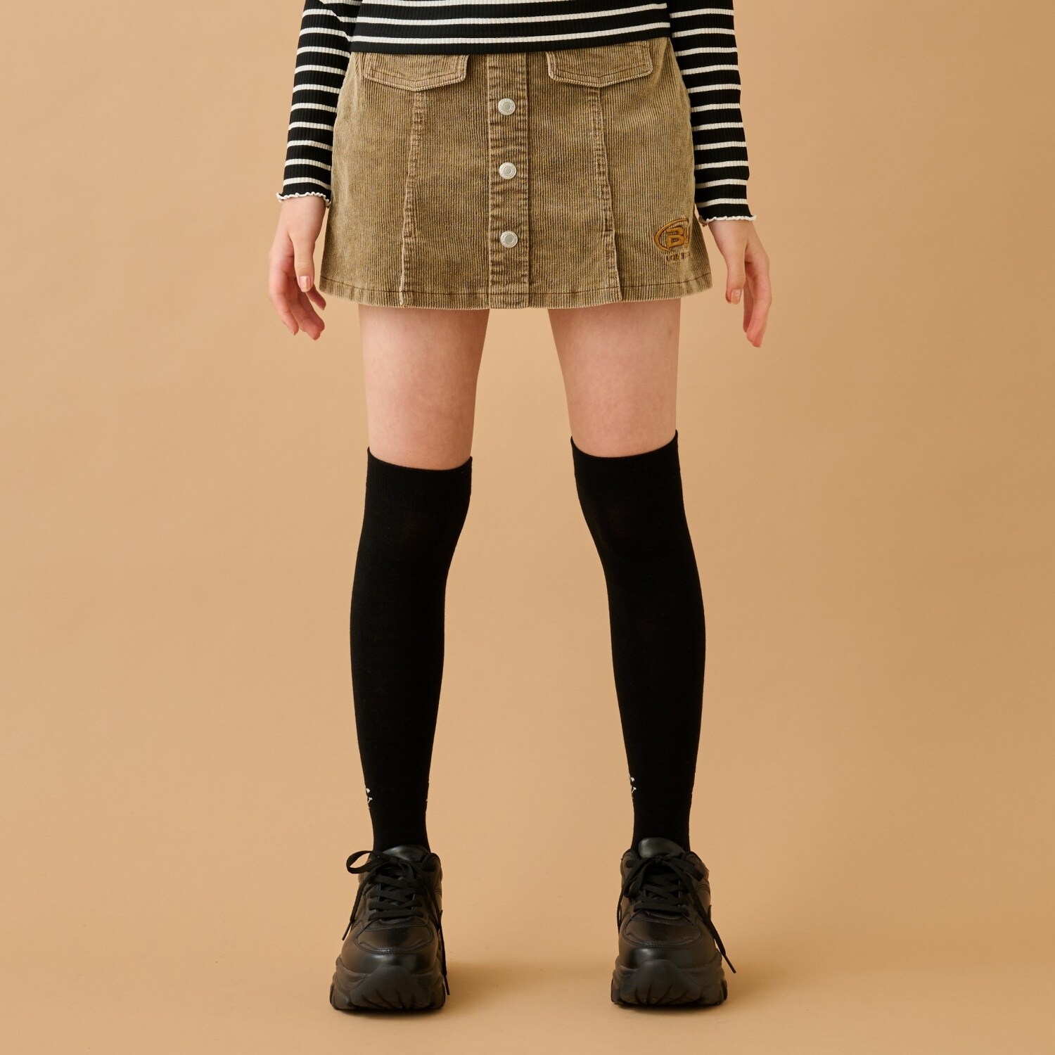 フロント釦スカパン