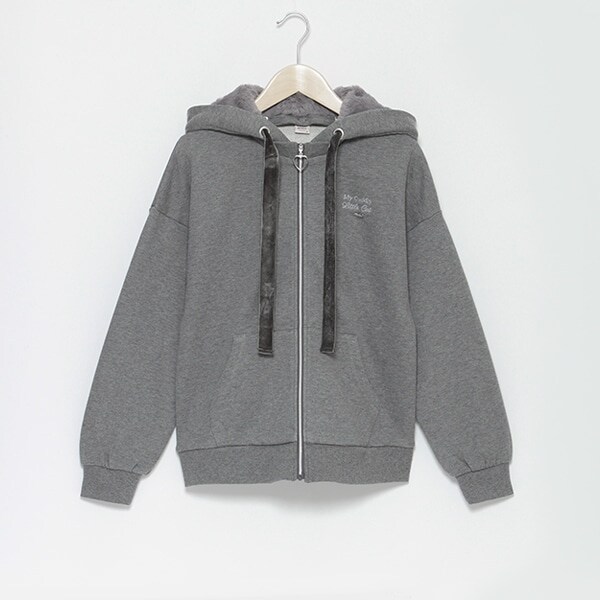 【人気商品再入荷】【直営店で取り扱い無し】耳つきジップパーカ