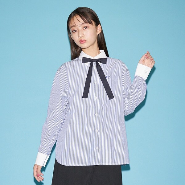 タイつきシャツ