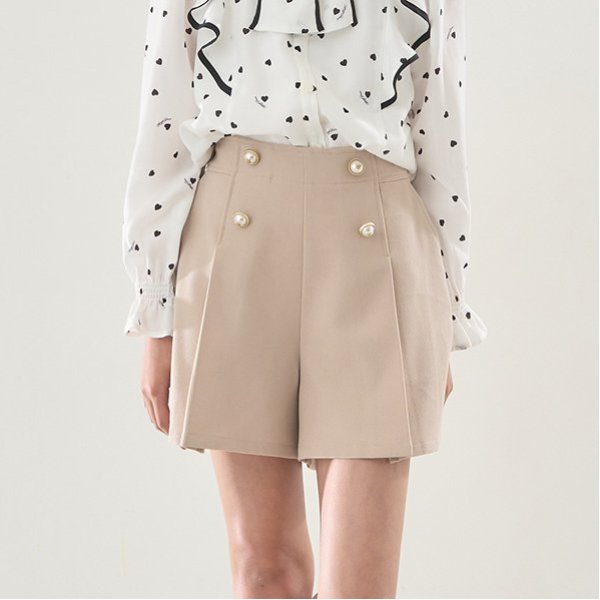 パールボタンショートパンツ