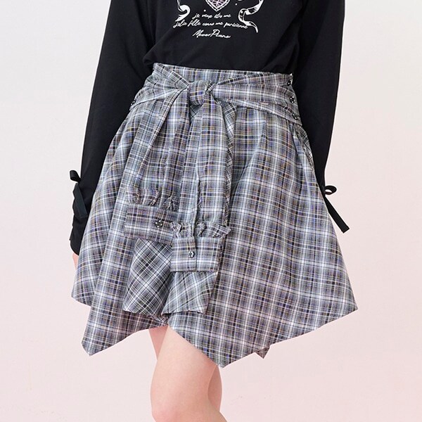 結びシャツ風スカパン