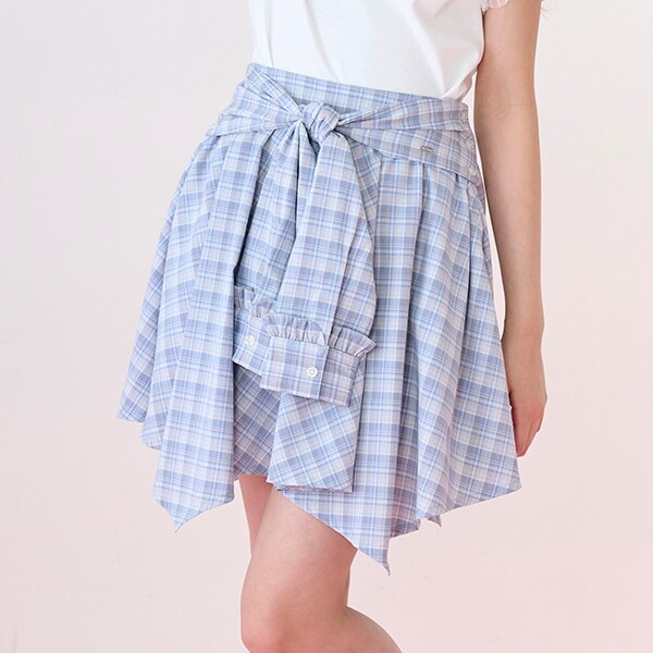 結びシャツ風スカパン