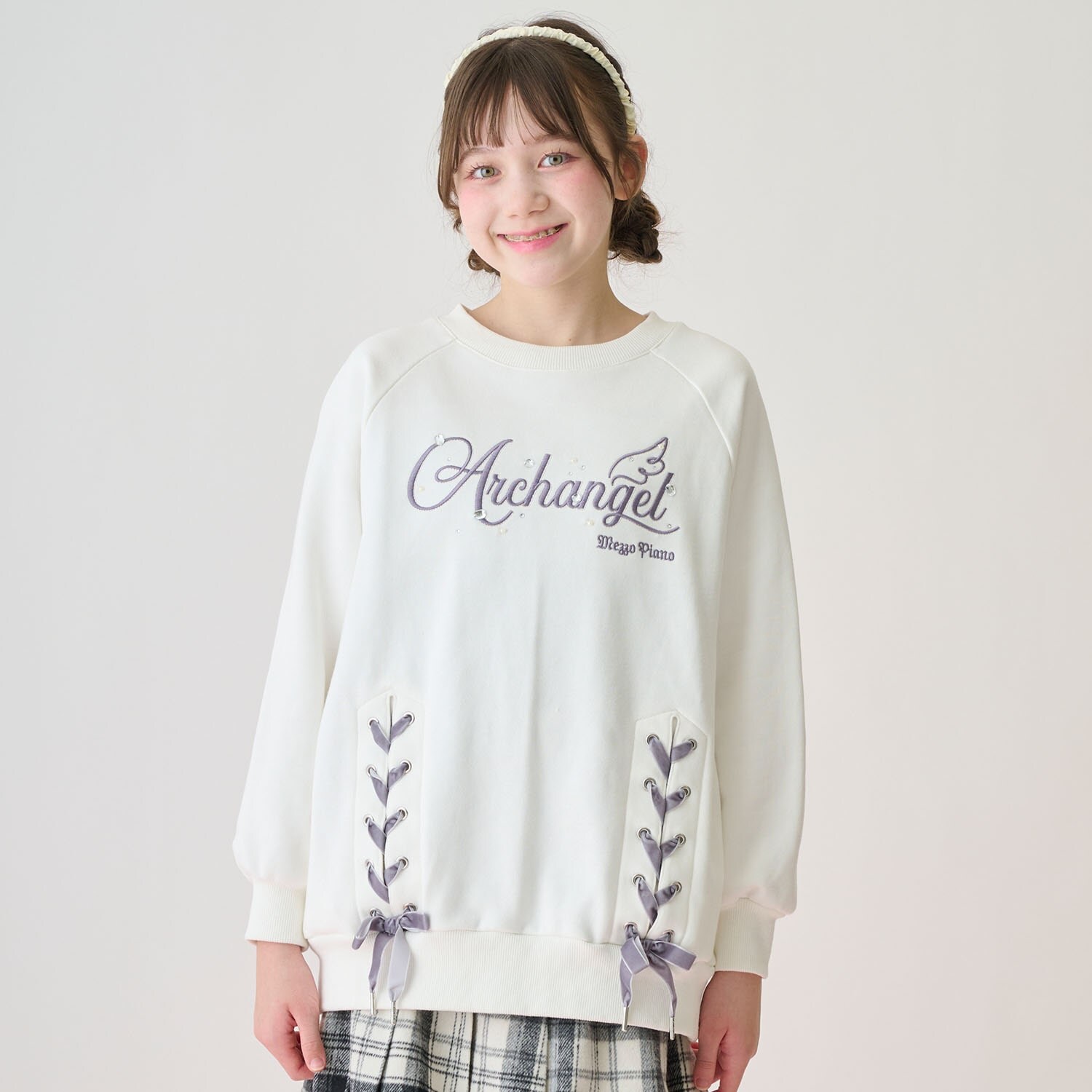 レースアップビジューロゴトレーナー