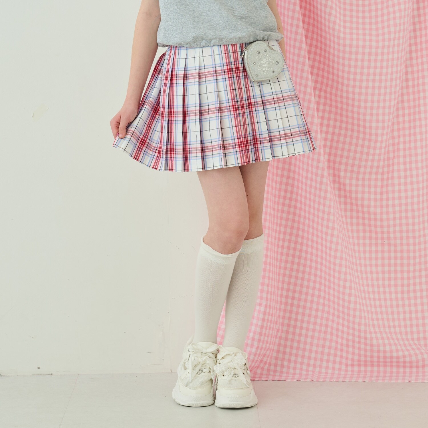 ラメベルトつきプリーツスカート