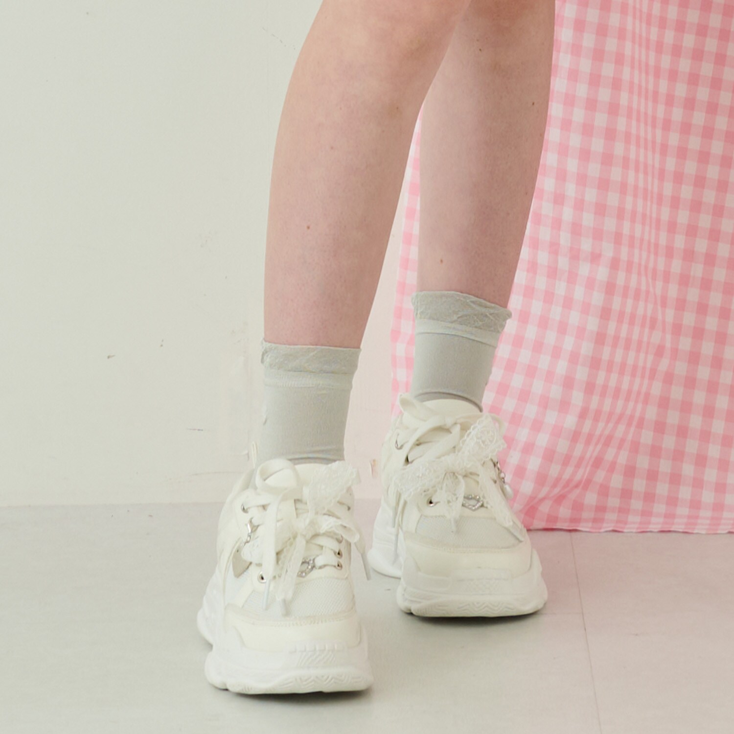 ラメ＆ロゴ刺しゅうソックス