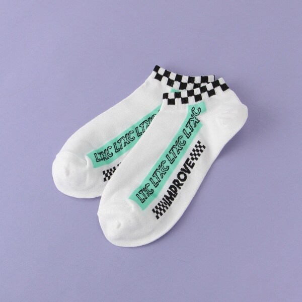 チェッカーロゴスニーカーインソックス