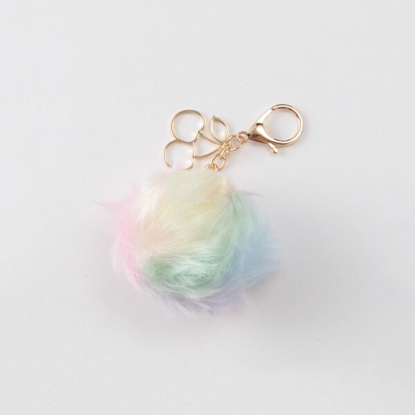 チェリーつきポンポンチャーム