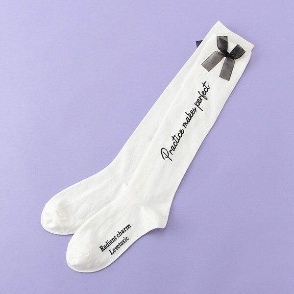 リボンつきロゴハイソックス