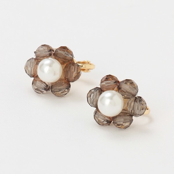 マーガレットイヤリング