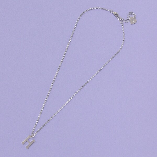 イニシャルネックレス