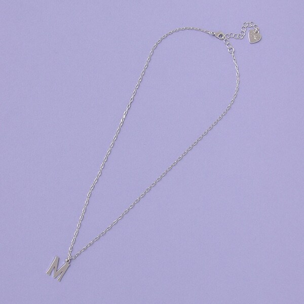 イニシャルネックレス