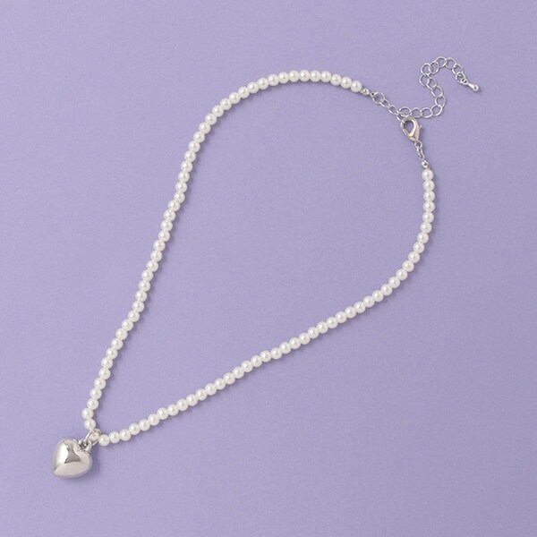 パール風ネックレス