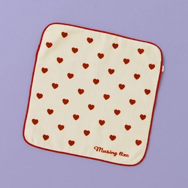 ハート柄ハンドタオル