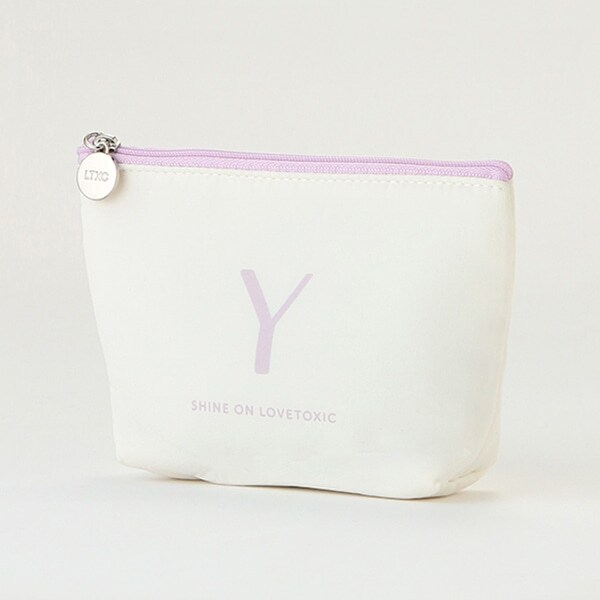 イニシャルポーチ