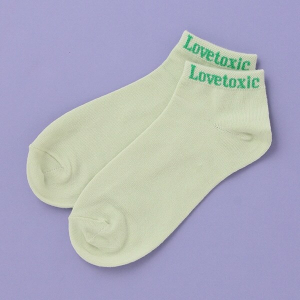 クチロゴスニーカーインソックス