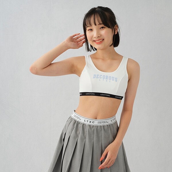 ロゴプリントハーフトップタンク