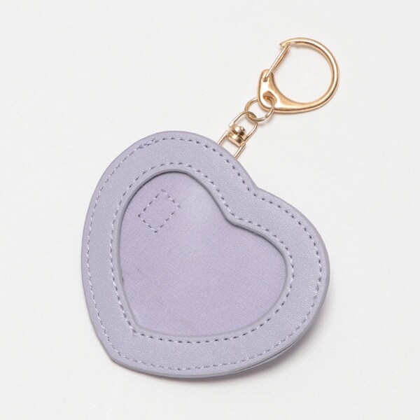 ハート缶バッジケースキーホルダー