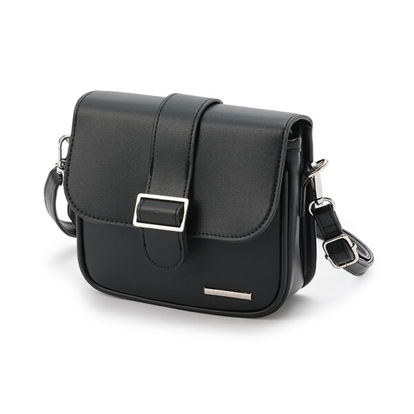 フラップショルダー