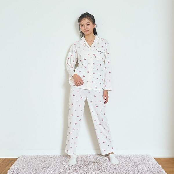 【ルームウェア/パジャマ】小花柄長袖やわらかニットシャツ＆パンツセット