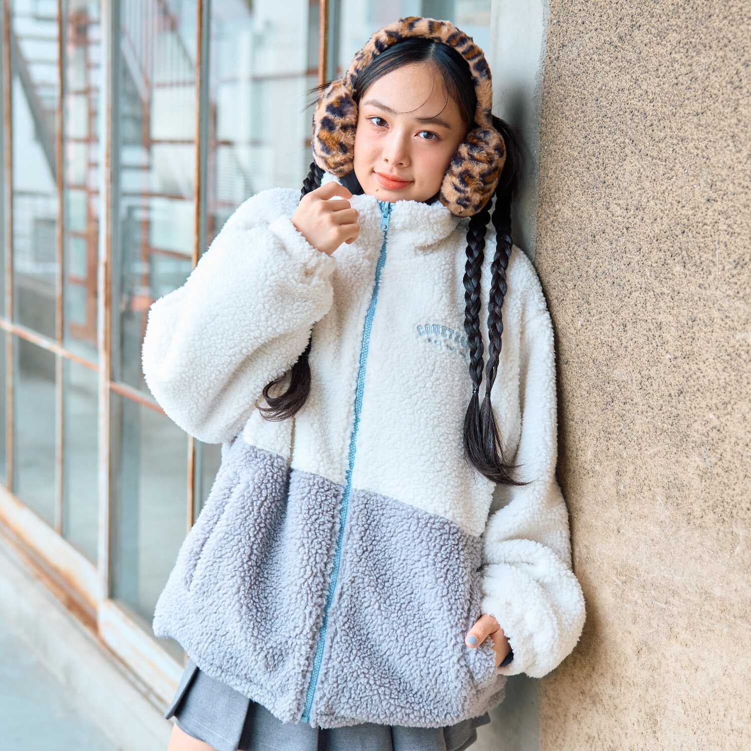 リバーシブルボアブルゾン