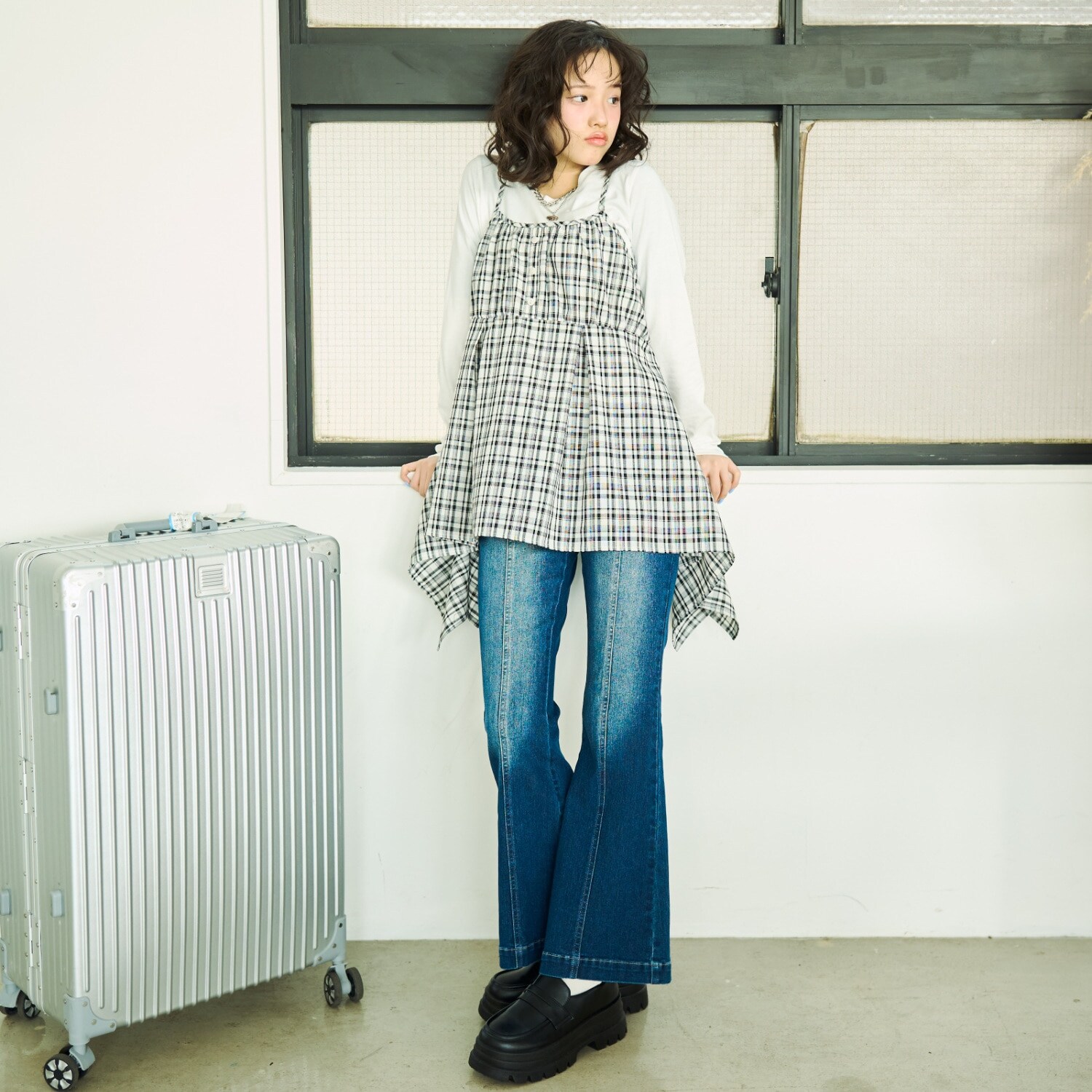 【ストレッチ】スタイルアップフレアデニムパンツ