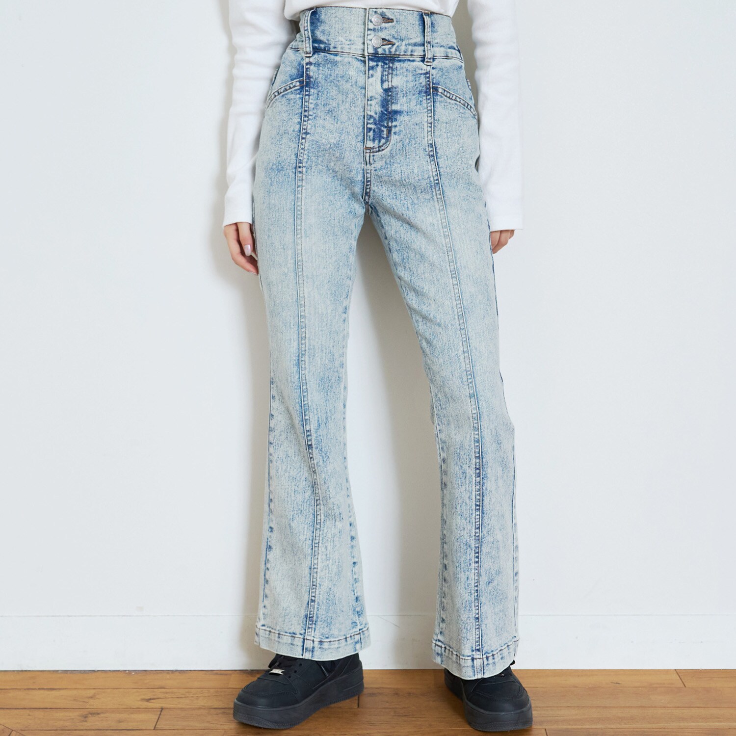 【ストレッチ】スタイルアップフレアデニムパンツ