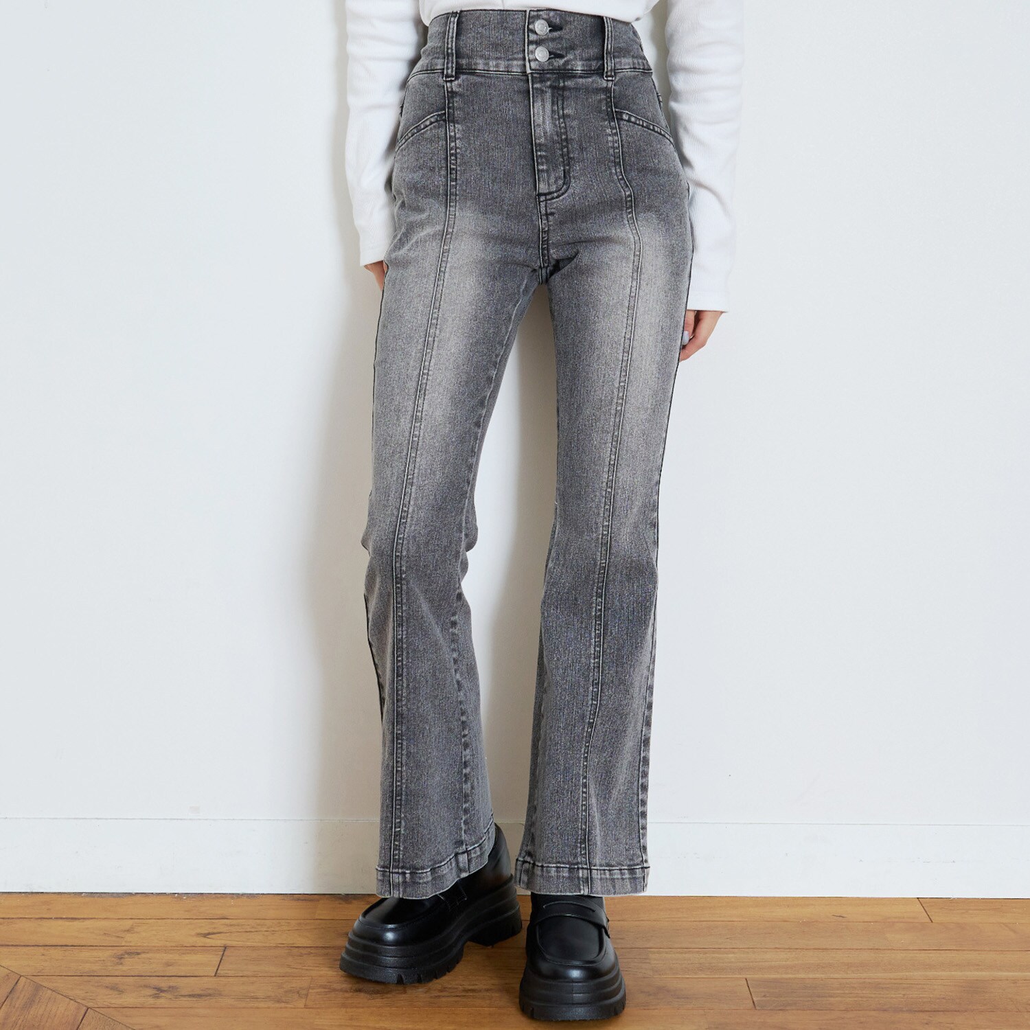 【ストレッチ】スタイルアップフレアデニムパンツ