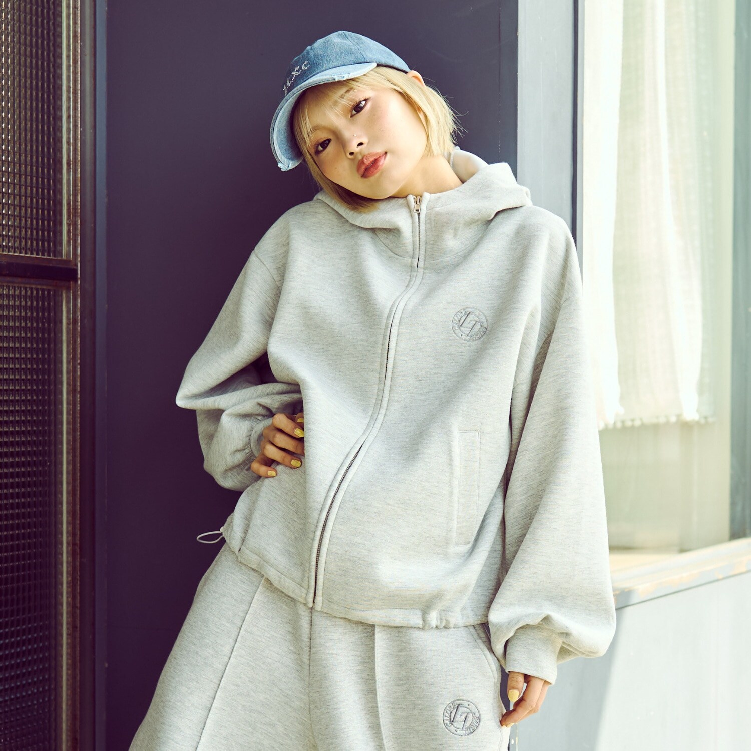 【ふわカル/セット可】ラメダンボールルーズパーカー