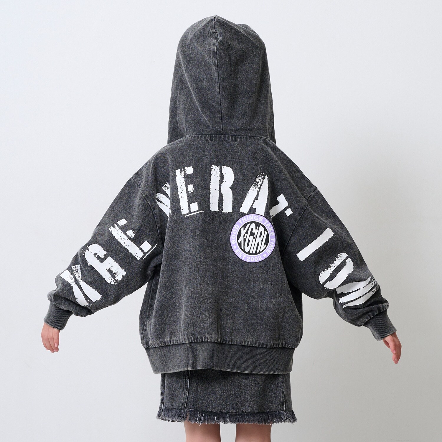 バックプリントデニムフードブルゾン